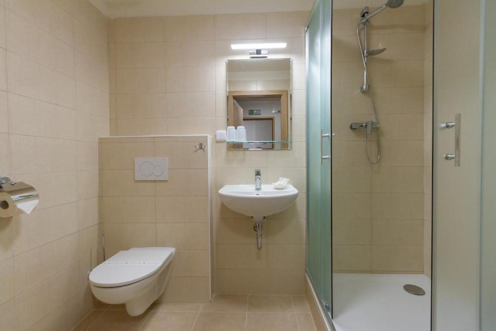 Hotel Ungar Свитави Экстерьер фото